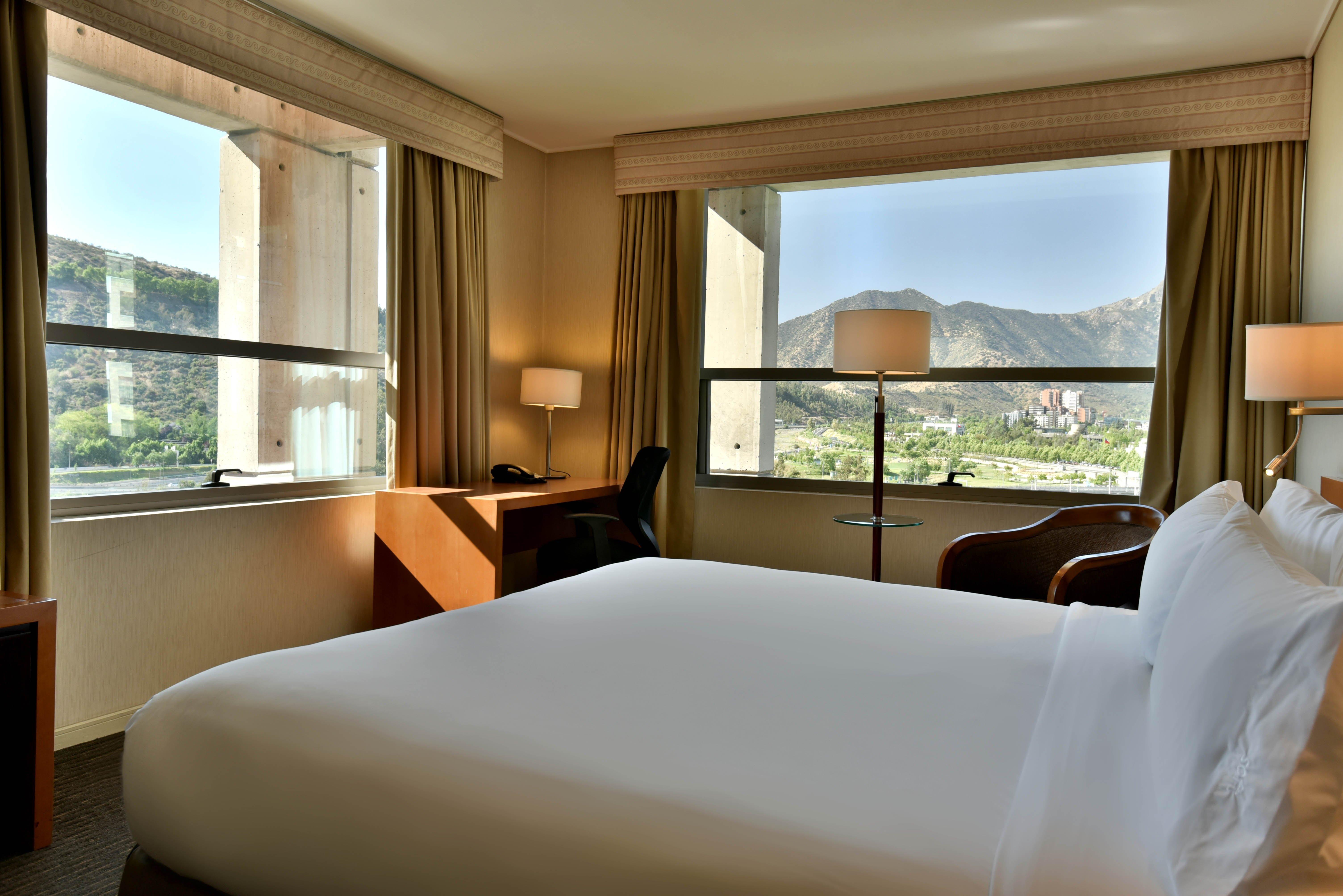 Holiday Inn Express Santiago Las Condes By Ihg מראה חיצוני תמונה