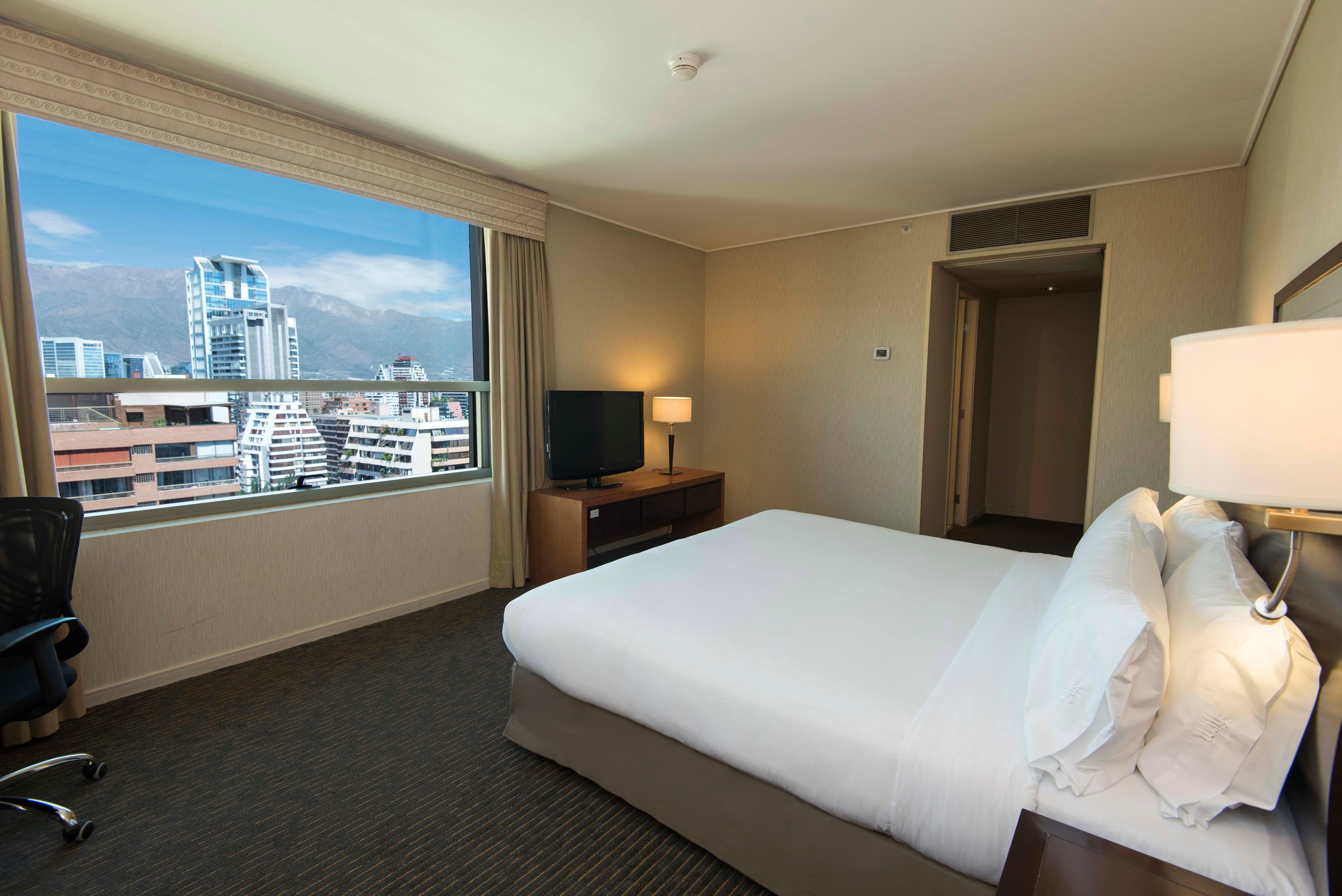 Holiday Inn Express Santiago Las Condes By Ihg מראה חיצוני תמונה