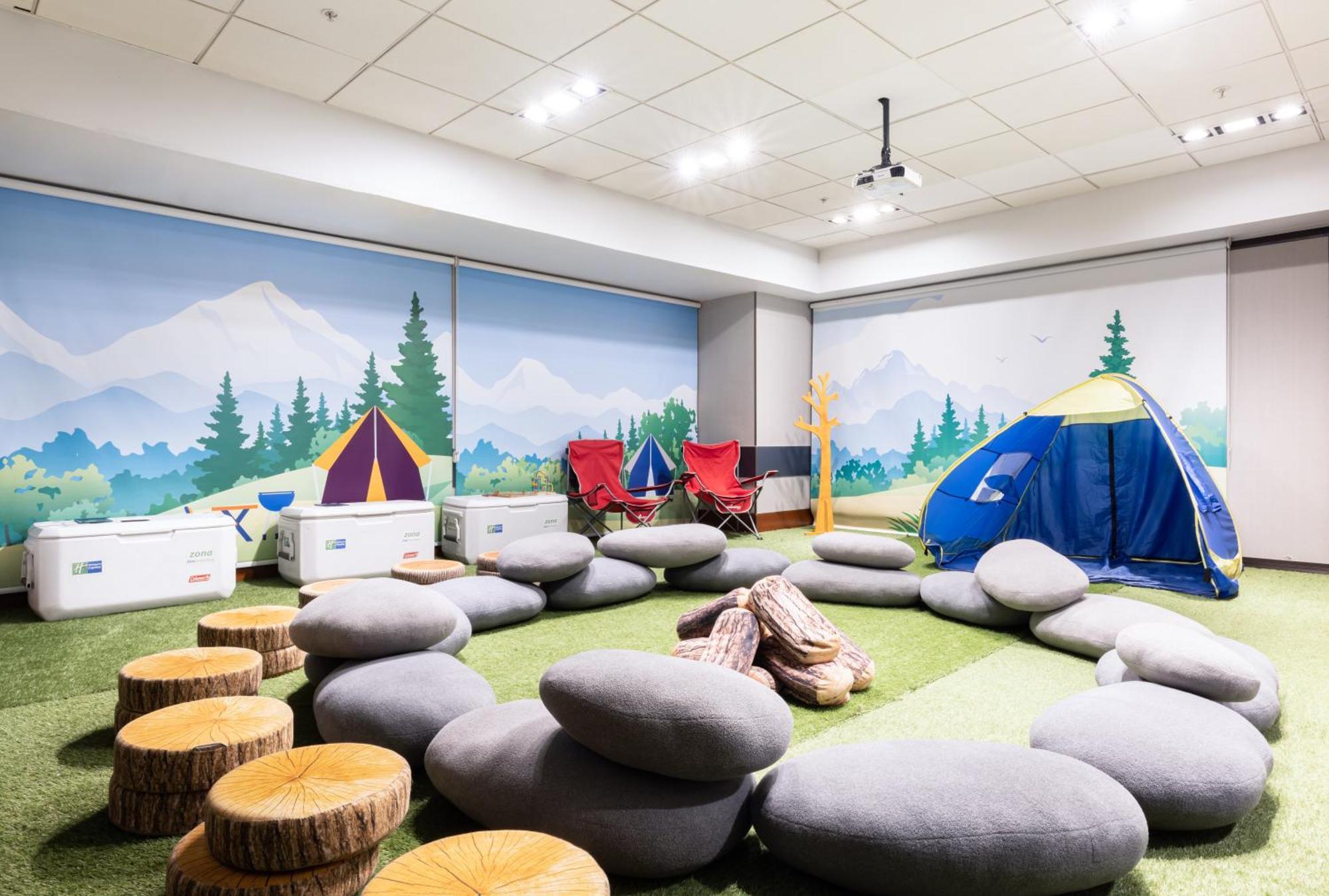 Holiday Inn Express Santiago Las Condes By Ihg מראה חיצוני תמונה