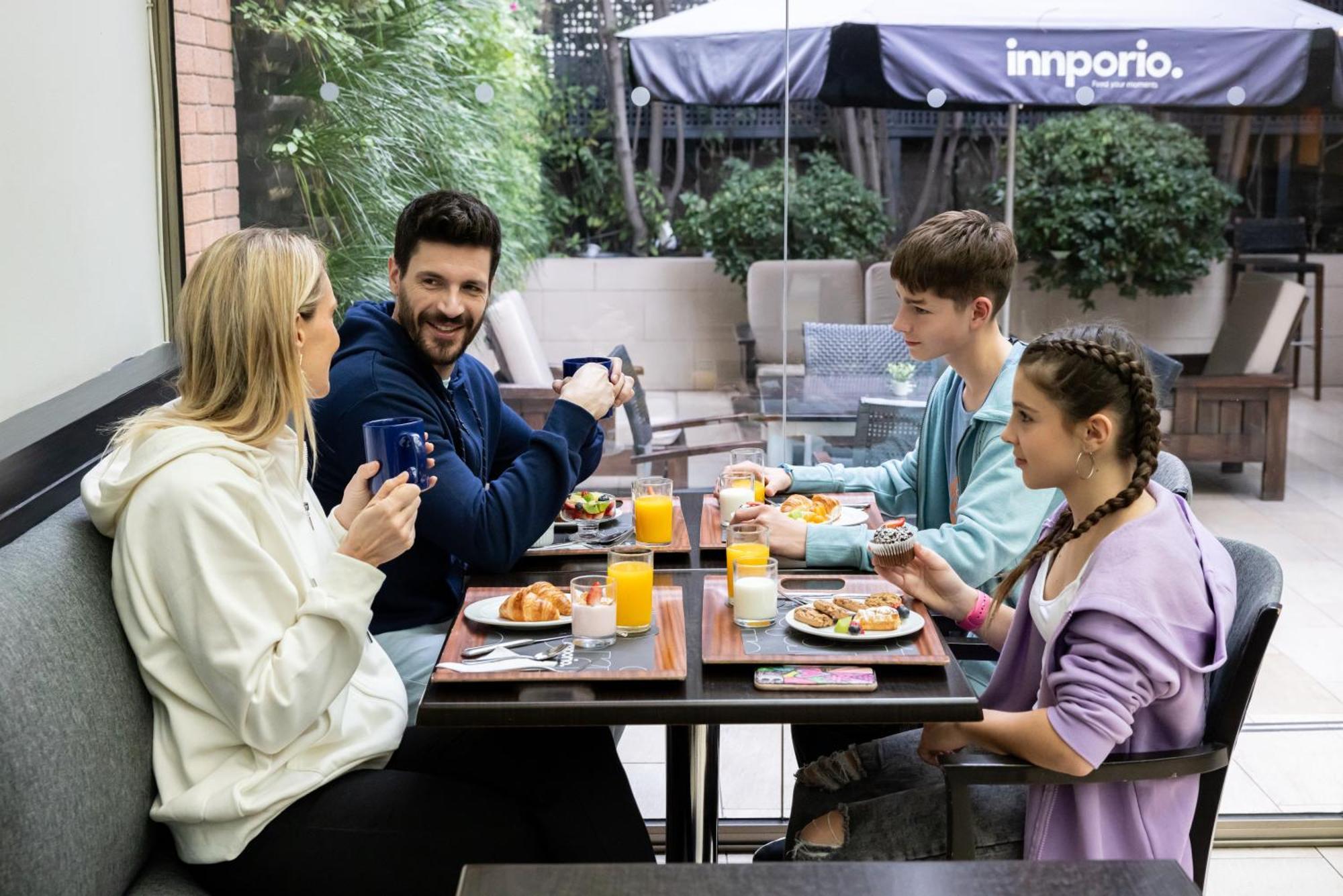 Holiday Inn Express Santiago Las Condes By Ihg מראה חיצוני תמונה