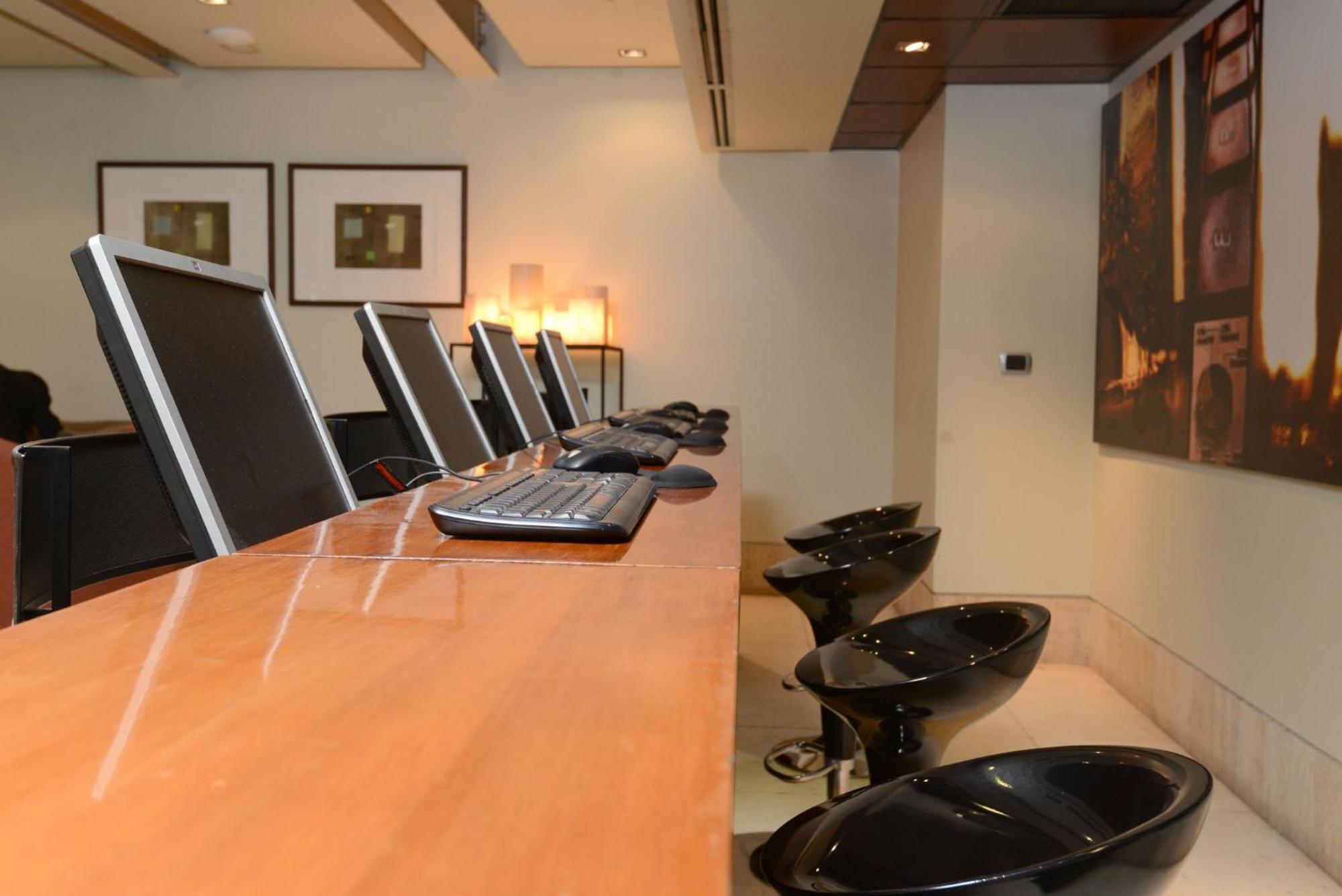 Holiday Inn Express Santiago Las Condes By Ihg מראה חיצוני תמונה