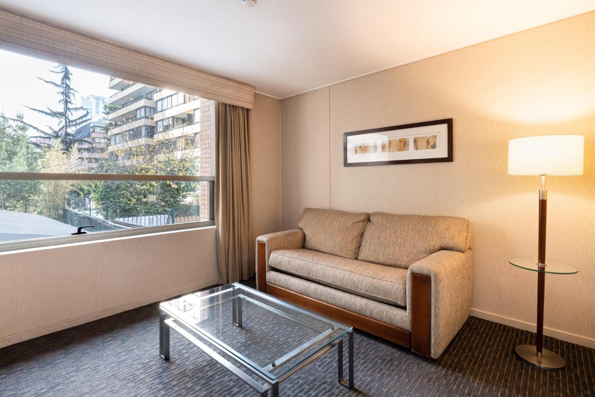 Holiday Inn Express Santiago Las Condes By Ihg מראה חיצוני תמונה